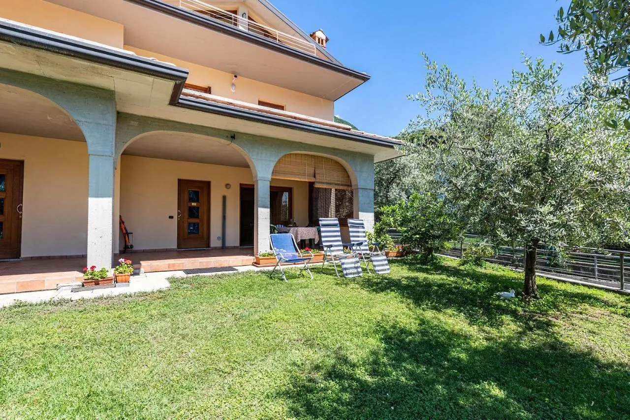 Casa Caterina Con Giardino Apartment Marone